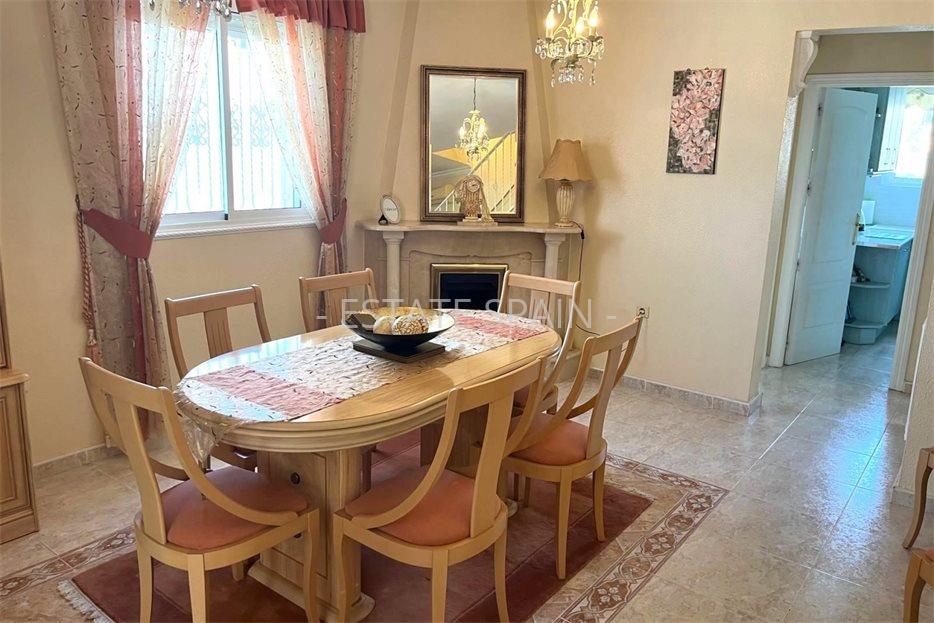 Вилла в Рохалесе 200 м2 №VL24868B6D9  - Продажа - 34 large