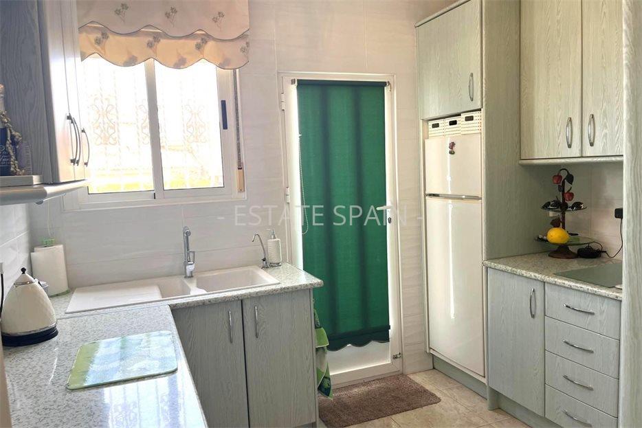 Вилла в Рохалесе 200 м2 №VL24868B6D9  - Продажа - 30 large