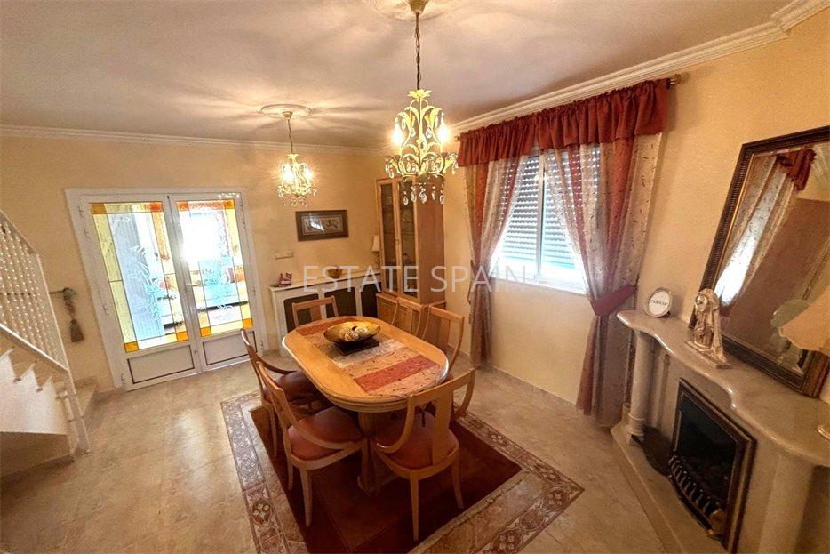 Вилла в Рохалесе 200 м2 №VL24868B6D9  - Продажа - 36 large