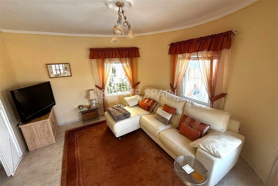 Вилла в Рохалесе 200 м2 №VL24868B6D9  - Продажа - 43 large