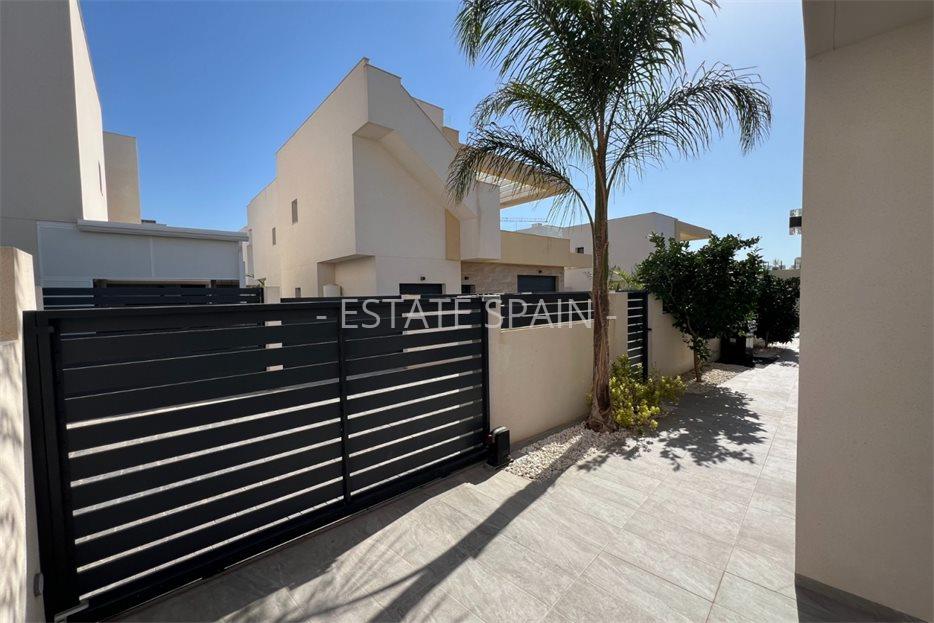 Вилла в Лос-Монтесиносе 115 м2 №VL2494AF9E7  - Продажа - 28 large