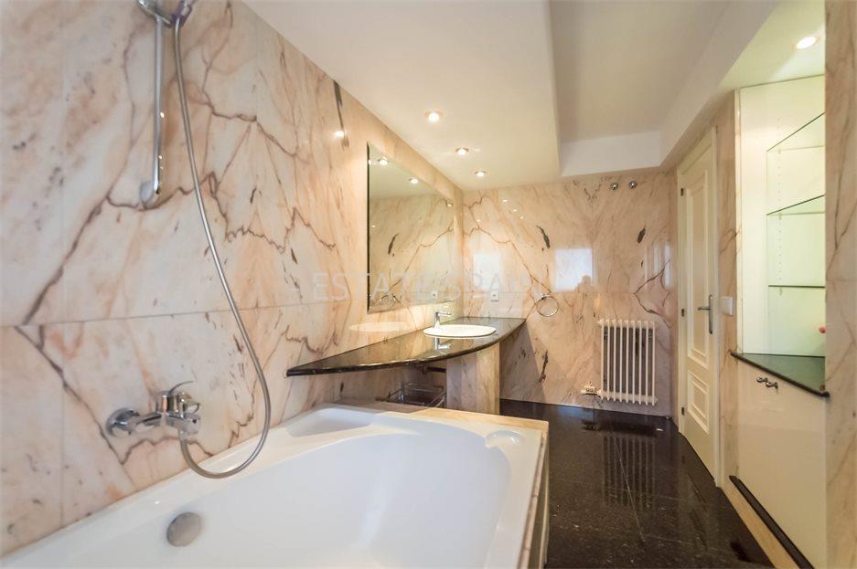 Таунхаус в Ллорет-де-Маре 450 м2 №BL23619A9179  - Продажа - 25 large