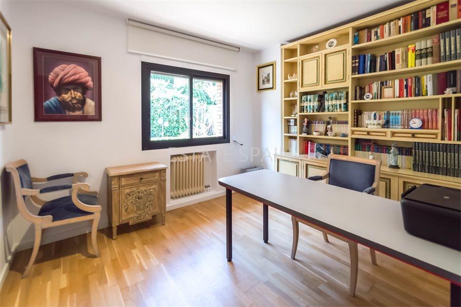 Таунхаус в Ллорет-де-Маре 450 м2 №BL23619A9179  - Продажа - 41 large