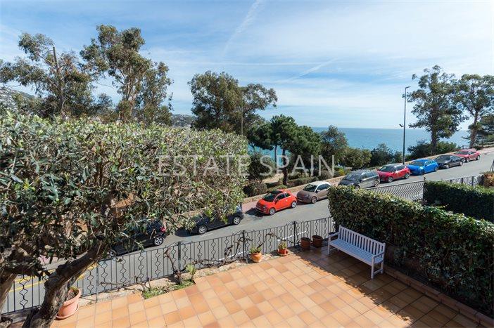 Таунхаус в Ллорет-де-Маре 450 м2 №BL23619A9179  - Продажа - 38 preview