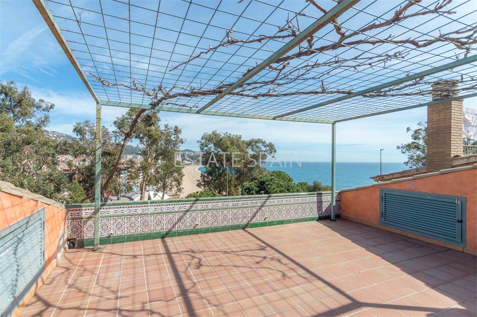 Таунхаус в Ллорет-де-Маре 450 м2 №BL23619A9179  - Продажа - 63 large