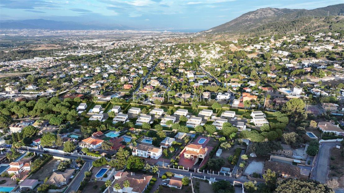 Вилла в Алаурин-эль-Гранде 227 м2 №VL24122349B8B  - Продажа - 8 large