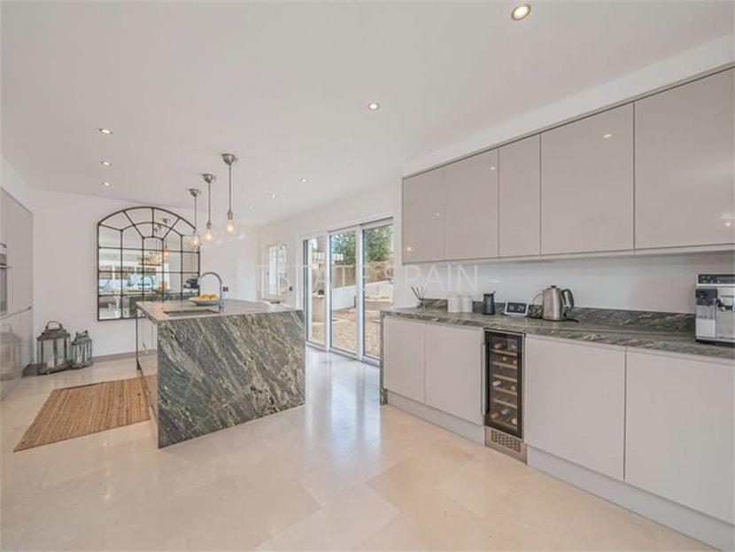 Вилла в Кальвия 445 м2 №VL231167F9B2  - Продажа - 10 large