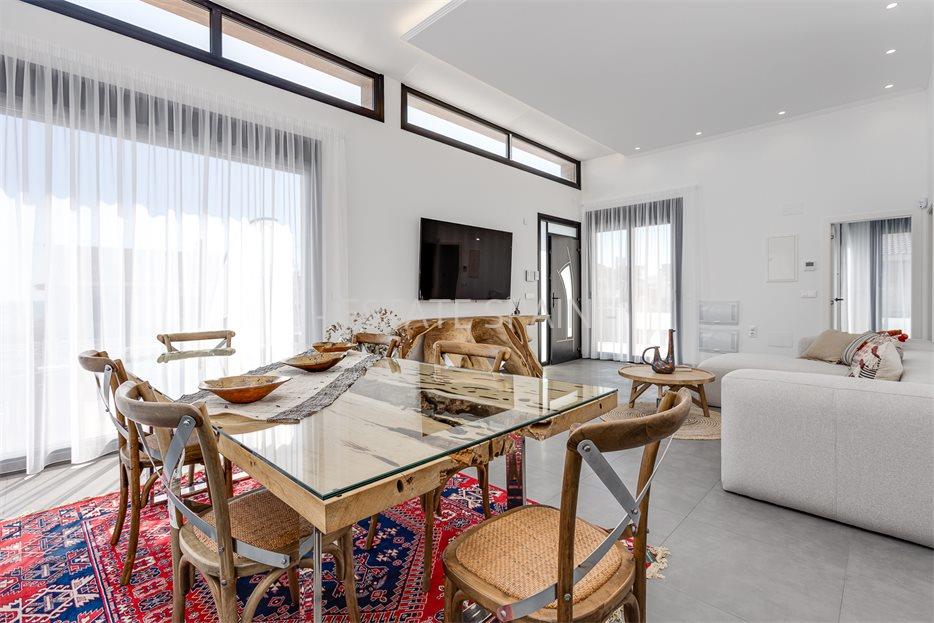 Вилла в Торревьехе 210 м2 №VL2611903C24  - Продажа - 18 large