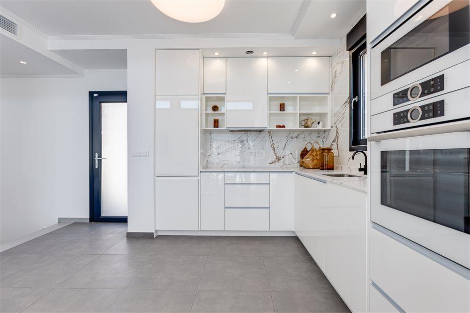 Вилла в Торревьехе 210 м2 №VL2611903C24  - Продажа - 16 large