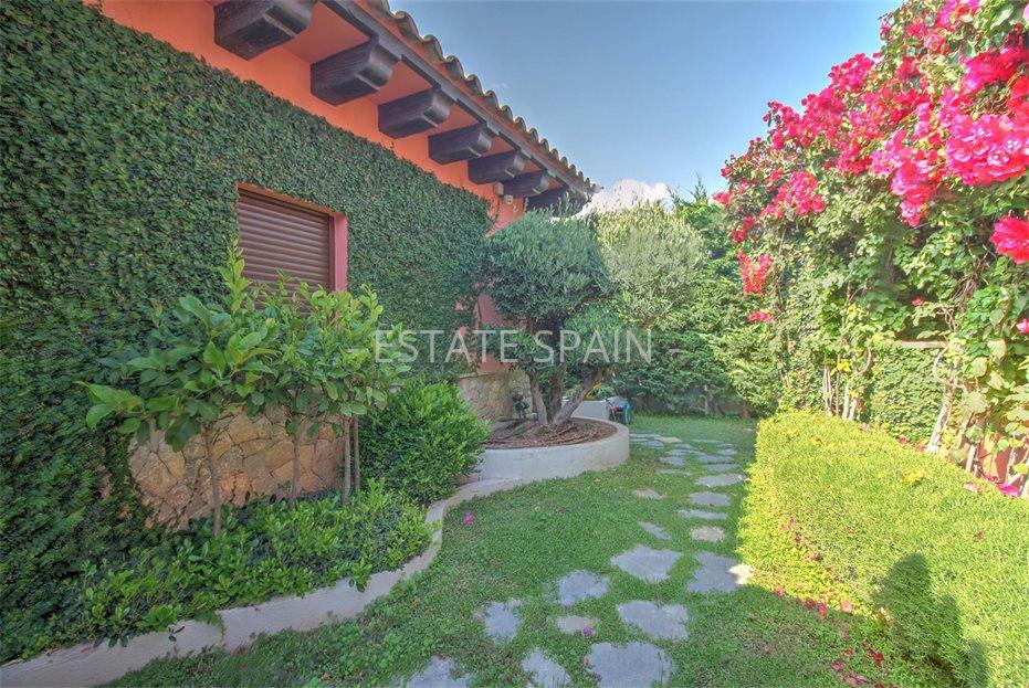 Вилла в Санта-Понсе 355 м2 №VL1962668B42  - Продажа - 50 large