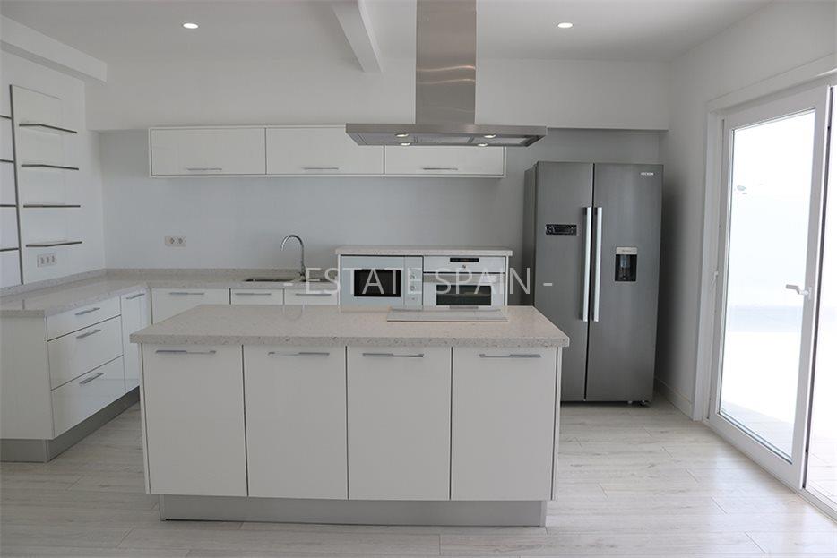 Вилла в Кальяо-Сальвахе 150 м2 №VL198826105  - Продажа - 10 large