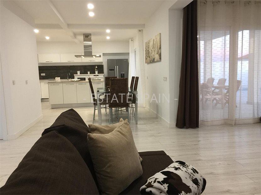 Вилла в Кальяо-Сальвахе 150 м2 №VL198826105  - Продажа - 15 large