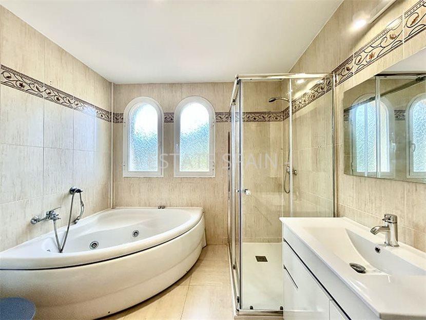 Вилла в Ротес Бейес 329 м2 №VL244233139  - Продажа - 14 large