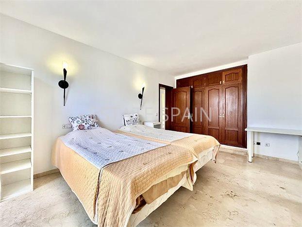 Вилла в Ротес Бейес 329 м2 №VL244233139  - Продажа - 16 preview