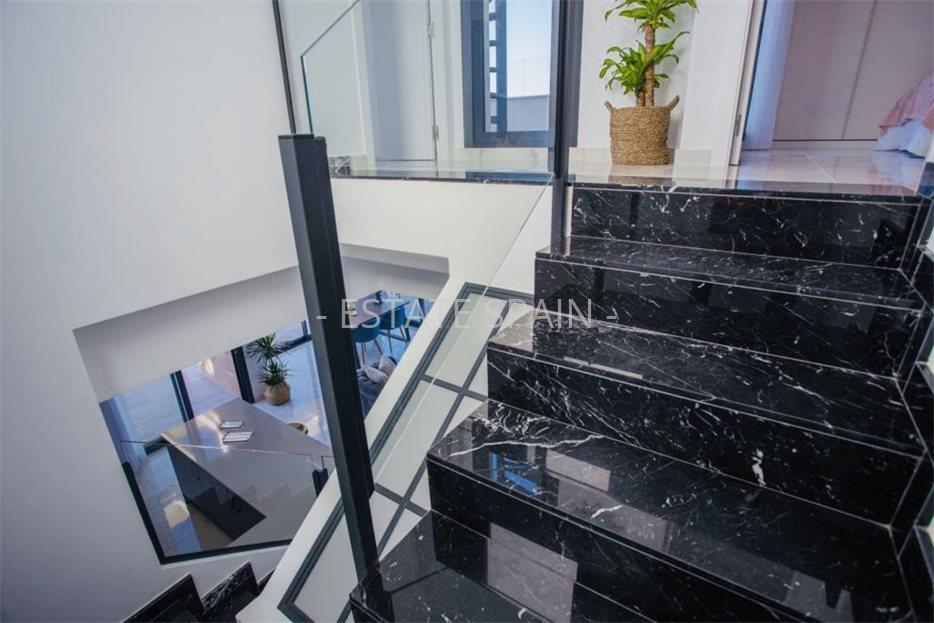 Вилла в Лос-Монтесиносе 201 м2 №VL22118CEB52  - Продажа - 9 large