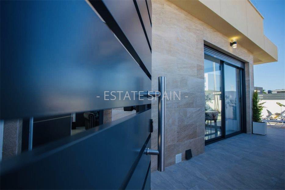 Вилла в Лос-Монтесиносе 201 м2 №VL22118CEB52  - Продажа - 21 large