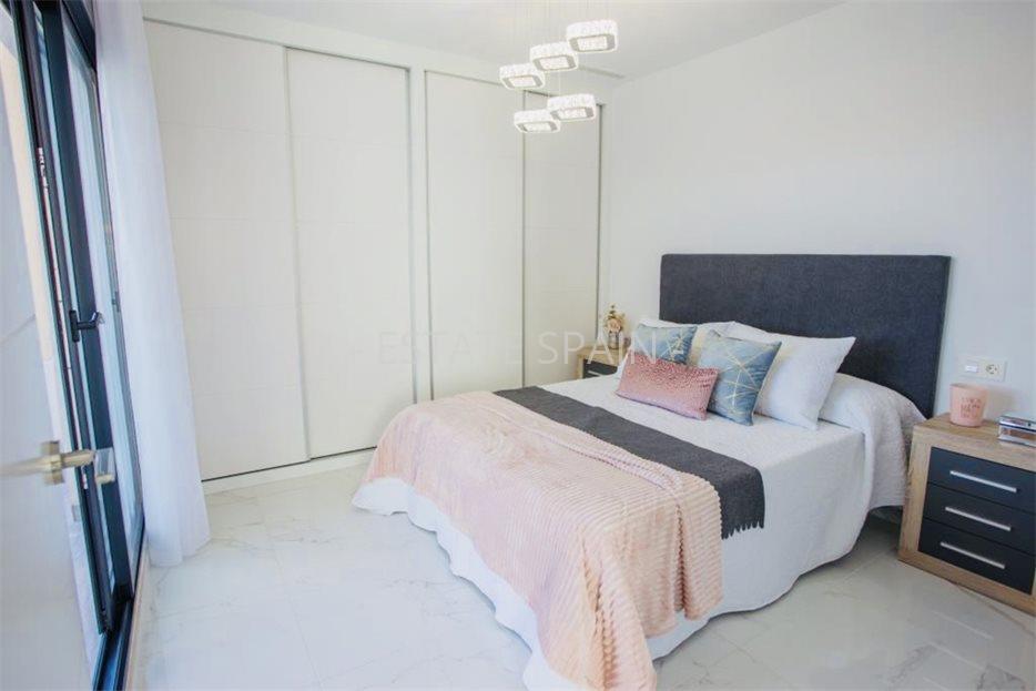 Вилла в Лос-Монтесиносе 201 м2 №VL22118CEB52  - Продажа - 23 large