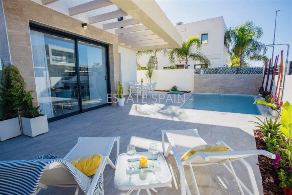 Вилла в Лос-Монтесиносе 201 м2 №VL22118CEB52  - Продажа - 22 large