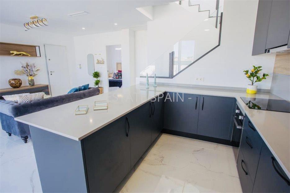 Вилла в Лос-Монтесиносе 201 м2 №VL22118CEB52  - Продажа - 34 large