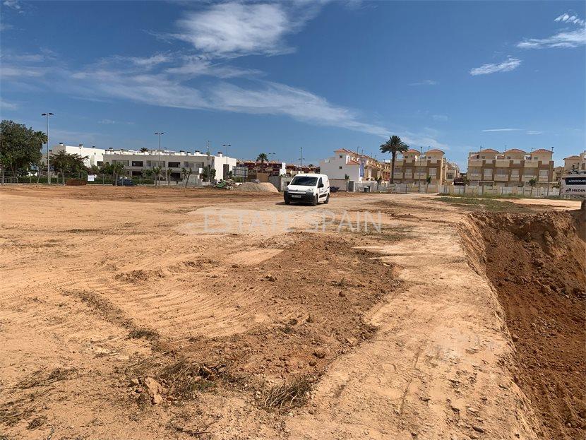 Бунгало в Торре де ла Орададе 360 м2 №BL2510104EA1D  - Продажа - 29 large