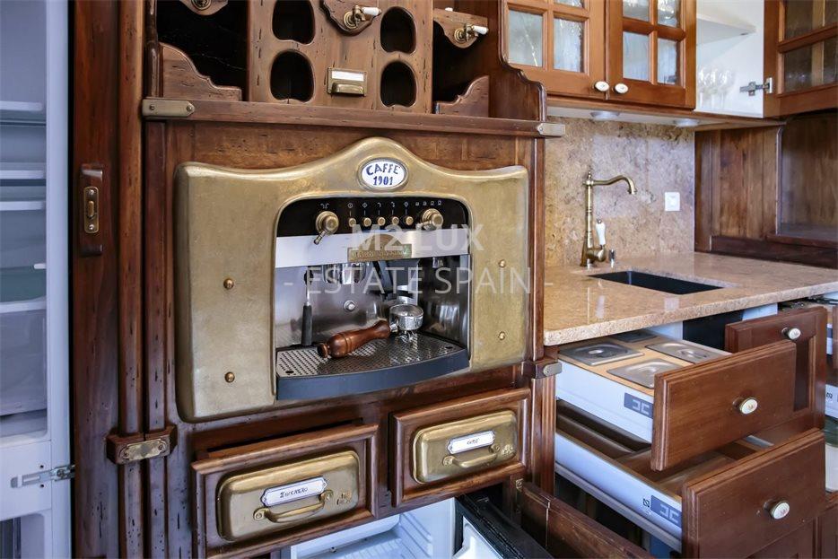 Вилла в Сан-Фелиу-де-Гишольс 980 м2 №VL20714F0A2C  - Продажа - 33 large