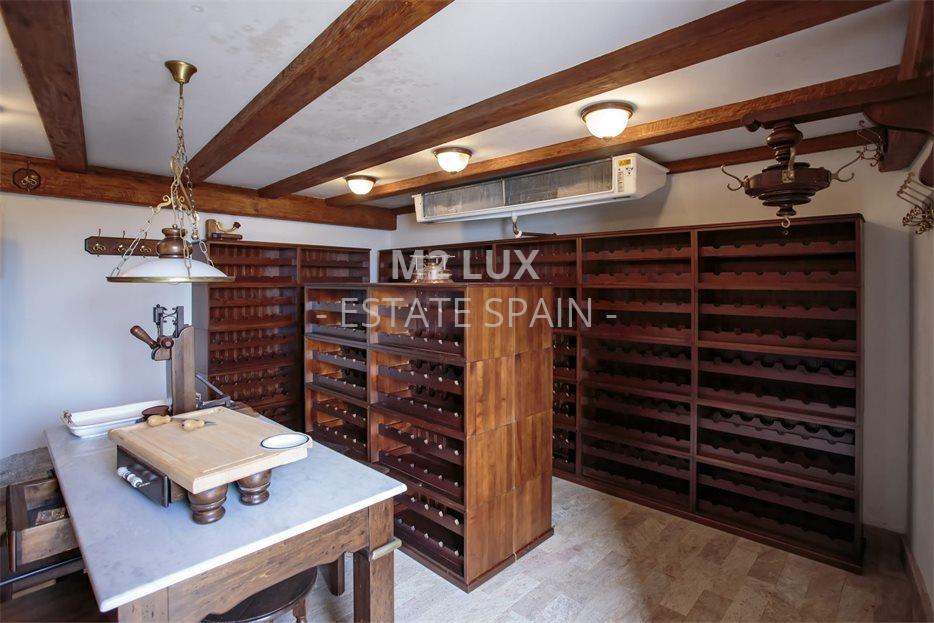 Вилла в Сан-Фелиу-де-Гишольс 980 м2 №VL20714F0A2C  - Продажа - 31 large