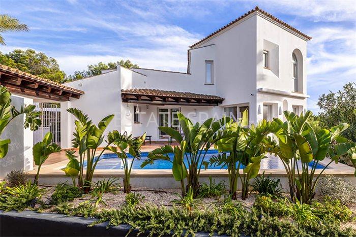 Вилла в Кальвия 800 м2 №VL2435644EE  - Продажа - 1 preview