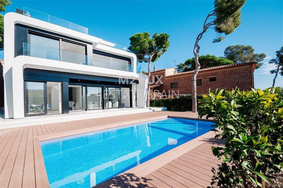 Вилла в Плайя-де-Аро 374 м2 №VL2110113285  - Продажа - 2 large