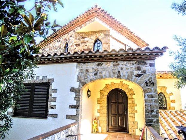 Вилла в Кастель-Пладжа-де-Аро 606 м2 №VL18115F5775  - Продажа - 5 preview