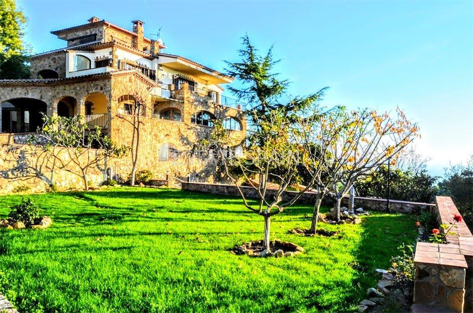 Вилла в Кастель-Пладжа-де-Аро 606 м2 №VL18115F5775  - Продажа - 8 large