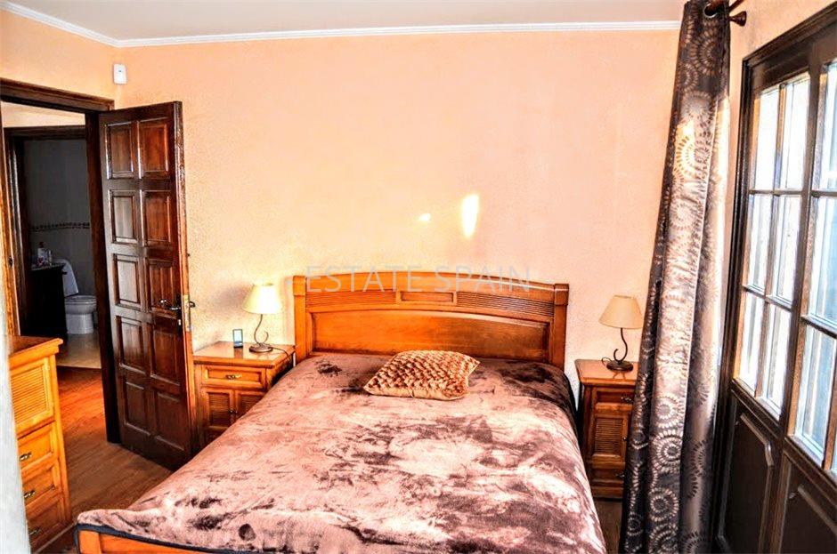 Вилла в Кастель-Пладжа-де-Аро 606 м2 №VL18115F5775  - Продажа - 2 large