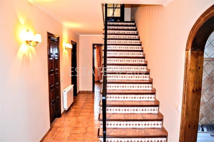 Вилла в Кастель-Пладжа-де-Аро 606 м2 №VL18115F5775  - Продажа - 18 preview