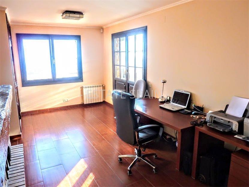 Вилла в Кастель-Пладжа-де-Аро 606 м2 №VL18115F5775  - Продажа - 22 large