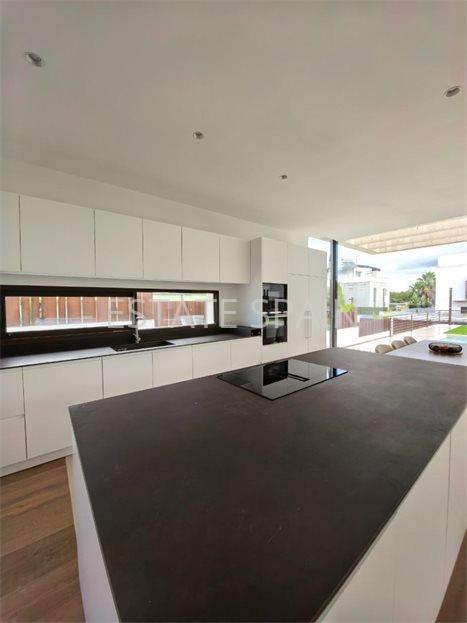 Вилла в Годелья 250 м2 №VL26123ABBA0  - Продажа - 18 large