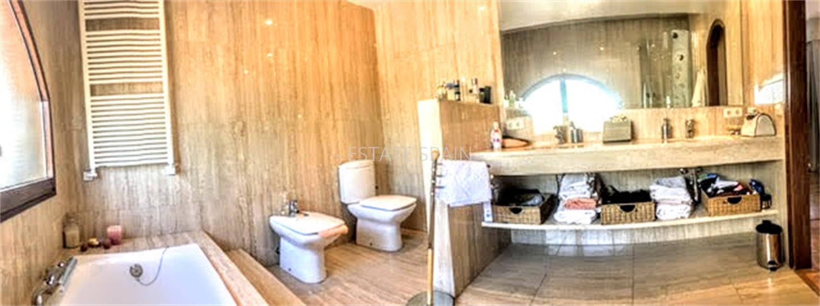 Дом в Сан-Фелиу-де-Гишольс 440 м2 №VL18718B1CF  - Продажа - 52 large