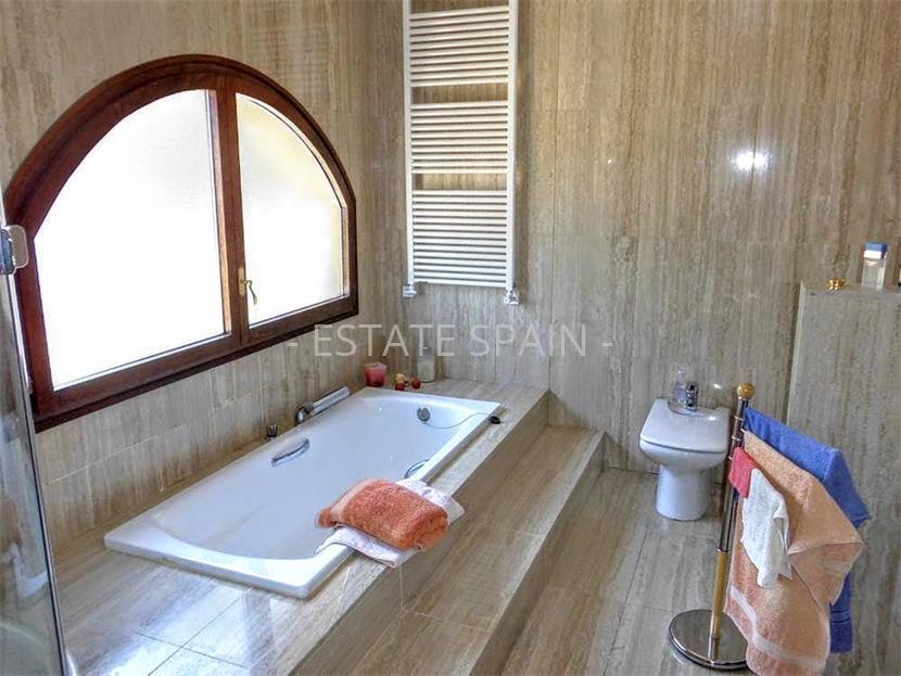 Дом в Сан-Фелиу-де-Гишольс 440 м2 №VL18718B1CF  - Продажа - 33 large