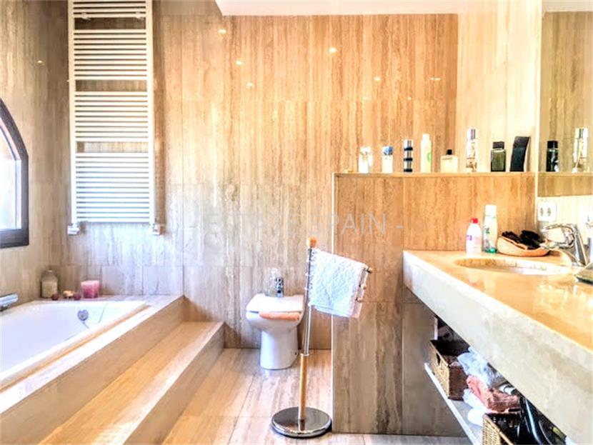 Дом в Сан-Фелиу-де-Гишольс 440 м2 №VL18718B1CF  - Продажа - 49 large