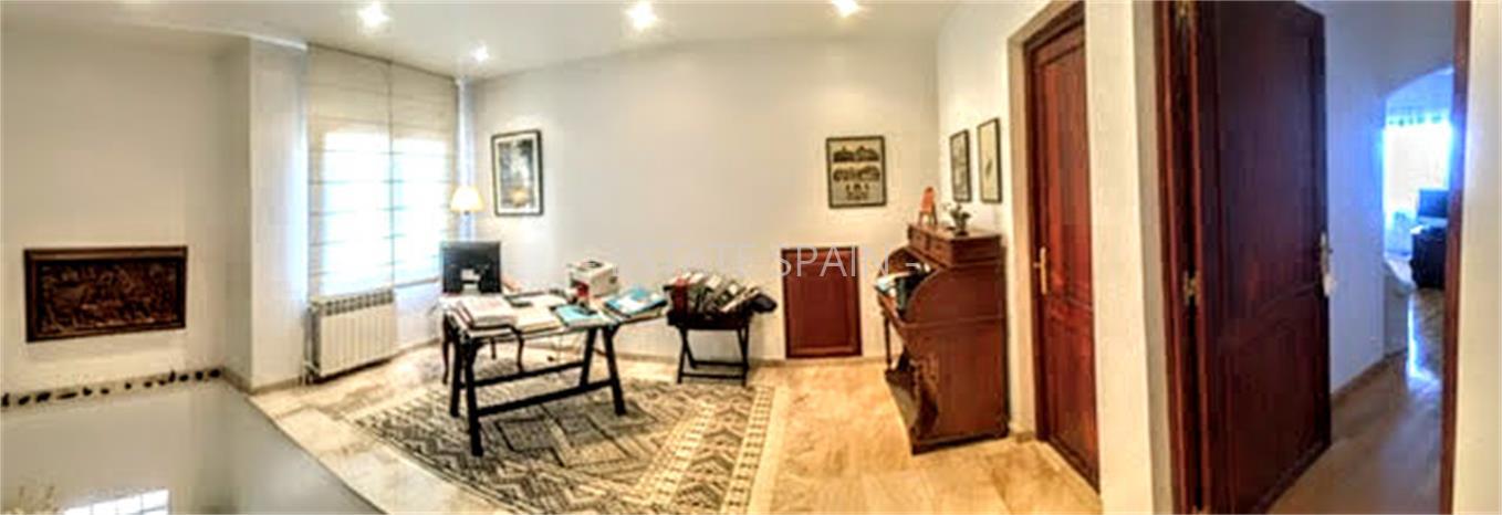 Дом в Сан-Фелиу-де-Гишольс 440 м2 №VL18718B1CF  - Продажа - 58 preview