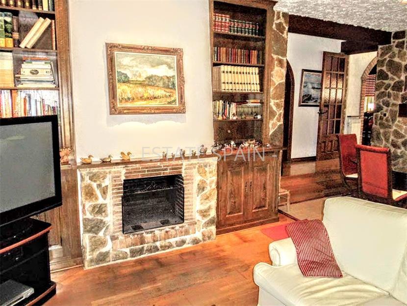 Дом в Сан-Фелиу-де-Гишольс 440 м2 №VL18718B1CF  - Продажа - 14 large