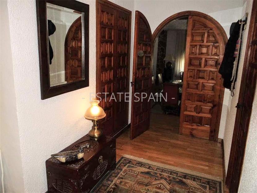 Дом в Сан-Фелиу-де-Гишольс 440 м2 №VL18718B1CF  - Продажа - 18 large