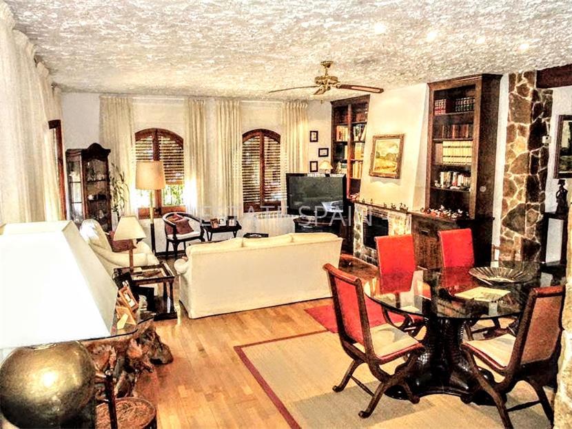 Дом в Сан-Фелиу-де-Гишольс 440 м2 №VL18718B1CF  - Продажа - 11 large