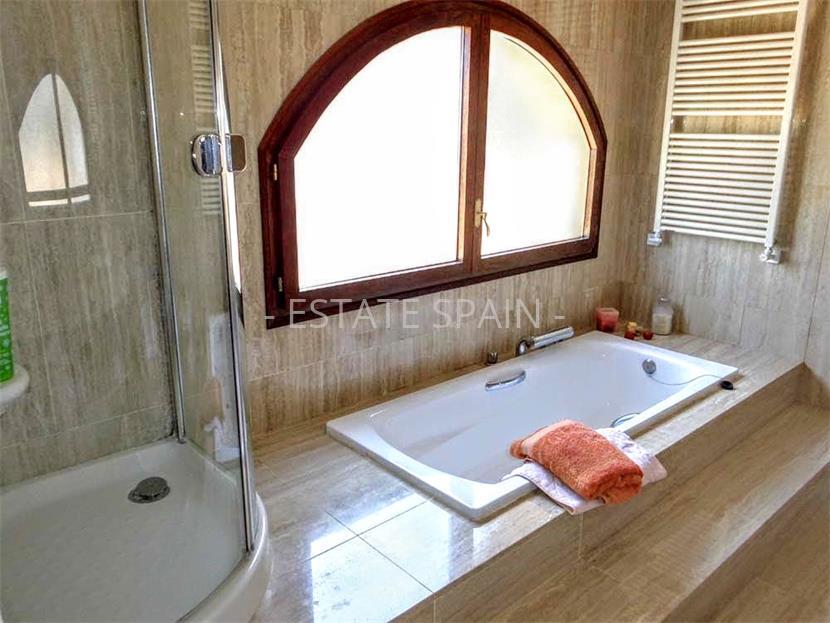 Дом в Сан-Фелиу-де-Гишольс 440 м2 №VL18718B1CF  - Продажа - 34 large