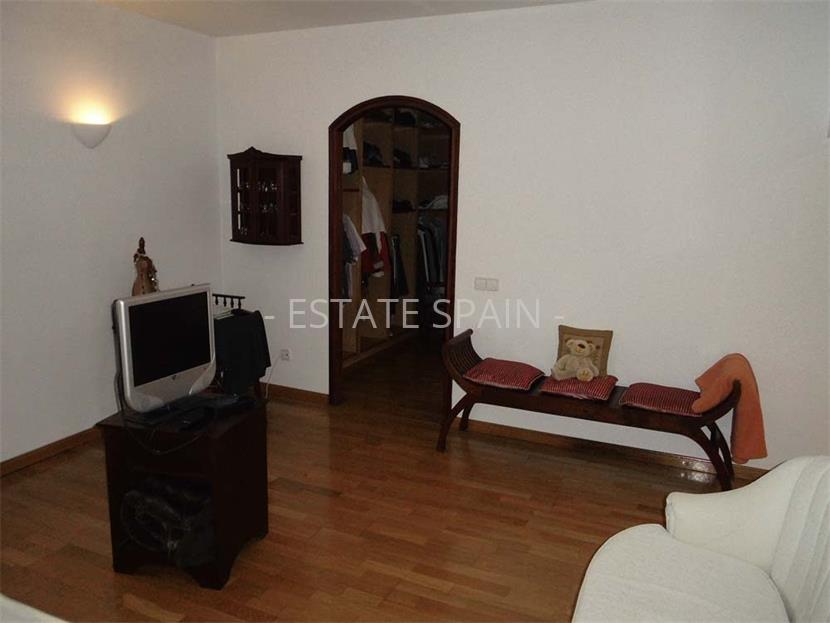 Дом в Сан-Фелиу-де-Гишольс 440 м2 №VL18718B1CF  - Продажа - 36 large