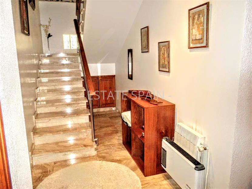 Дом в Сан-Фелиу-де-Гишольс 440 м2 №VL18718B1CF  - Продажа - 17 large