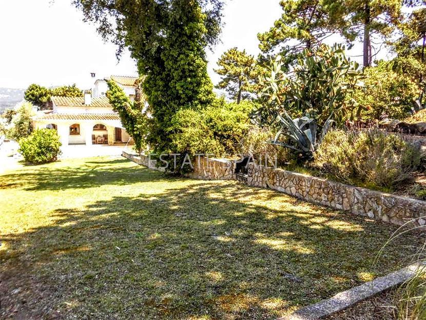 Дом в Сан-Фелиу-де-Гишольс 440 м2 №VL18718B1CF  - Продажа - 47 large