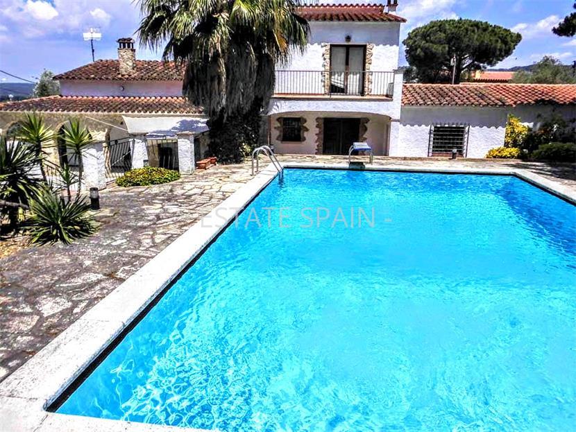 Дом в Сан-Фелиу-де-Гишольс 440 м2 №VL18718B1CF  - Продажа - 41 large