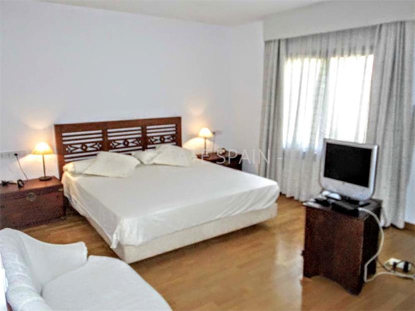 Дом в Сан-Фелиу-де-Гишольс 440 м2 №VL18718B1CF  - Продажа - 31 large