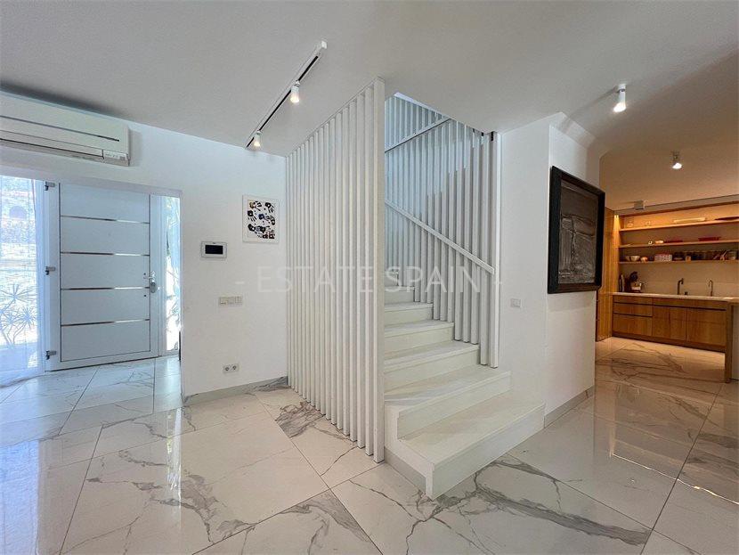 Вилла в Новая Золотая Миля 400 м2 №VL24561912E  - Продажа - 19 large