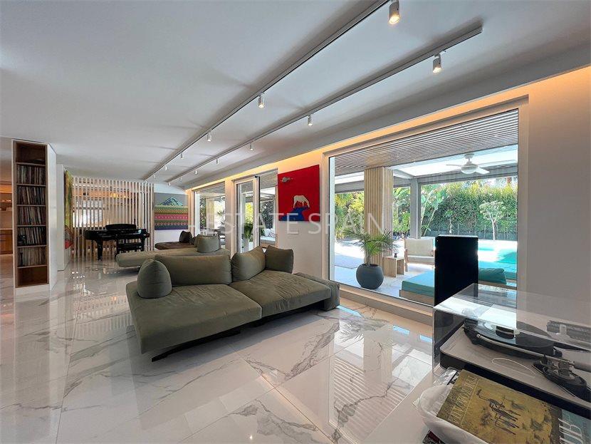 Вилла в Новая Золотая Миля 400 м2 №VL24561912E  - Продажа - 16 large