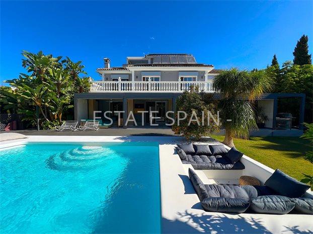 Вилла в Новая Золотая Миля 400 м2 №VL24561912E  - Продажа - 1 preview